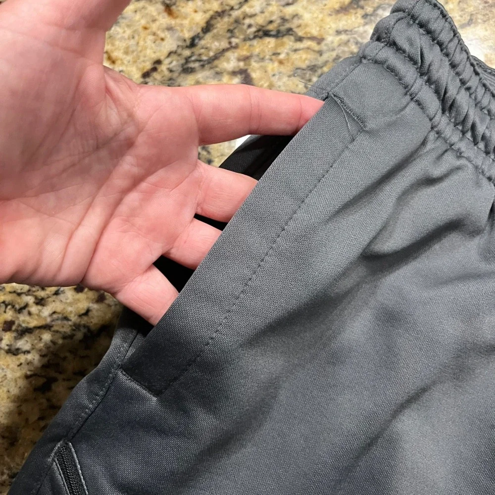 Nike Dri-FIT Mens XXL Grey Fleece Lined Jogger Sweatpants Zipper Pocket Swoosh
